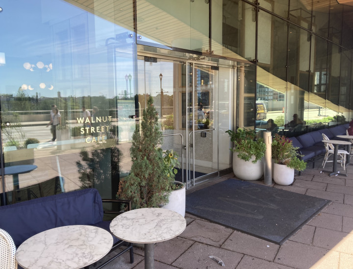 Entrance to Walnut Street Cafe